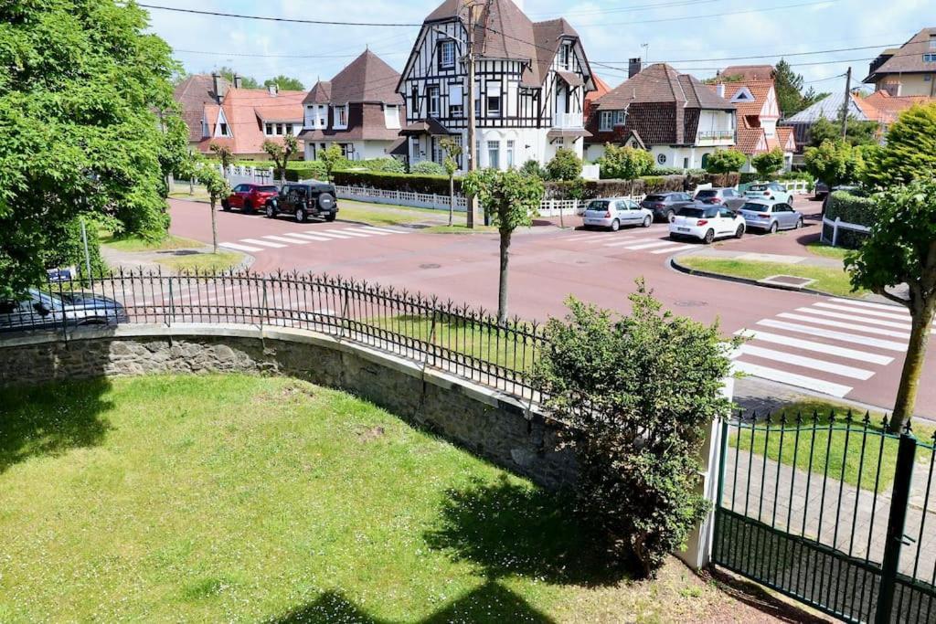 Le Bercail : Apt Avec Balcon Et Parking, Vue Phare! Le Touquet المظهر الخارجي الصورة